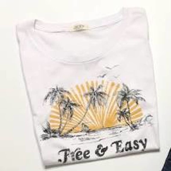 CircleX Tops - 🌺5/$25 CIRCLEX Free&Easy Tee Shirt Fitted S